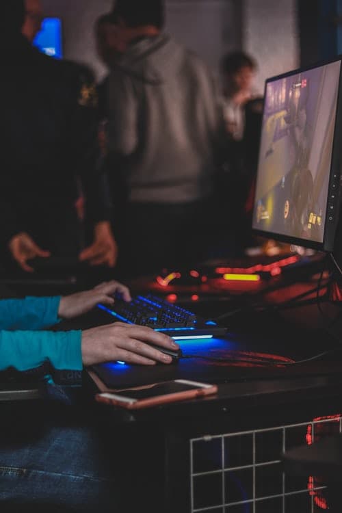 There a many Valorant eSport tournaments taking place around the world